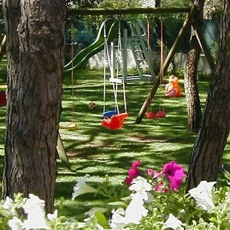 Beau Rivage Pineta 4*