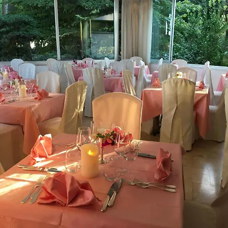 Beau Rivage Pineta Ξενοδοχείο 4*