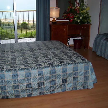 Beau Rivage Pineta Hotel 4*
