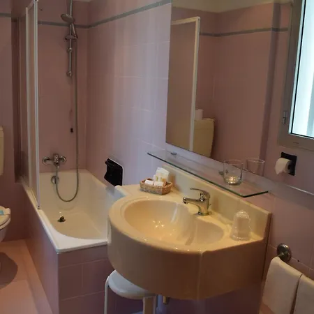 Beau Rivage Pineta Hotel 4*