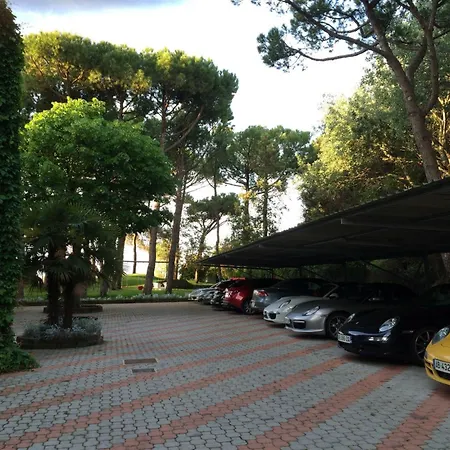 Hotel Beau Rivage Pineta 4*