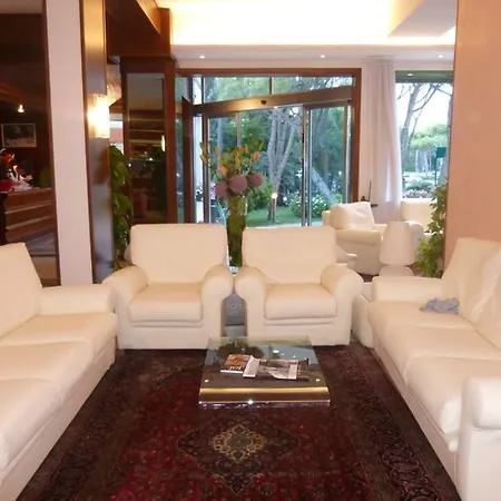 Beau Rivage Pineta Ξενοδοχείο