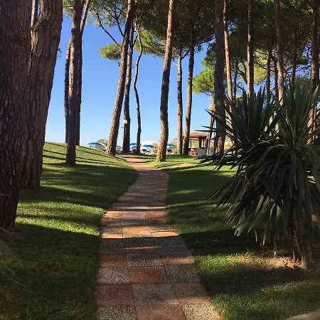 Beau Rivage Pineta 4* Τζεσόλο Λίντο