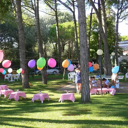 Hotel Beau Rivage Pineta 4*